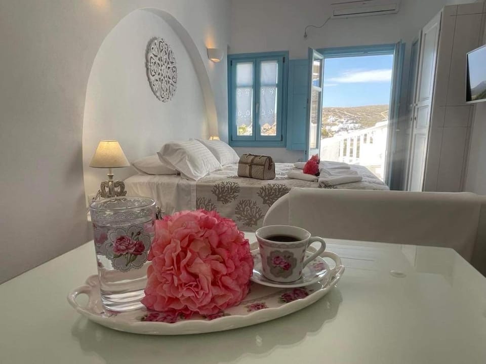 Folegandros Apartments Hotel in Folegandros Municipality