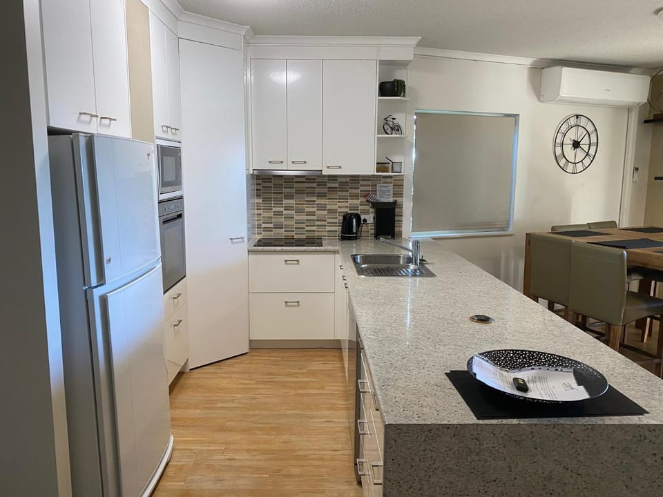 The Esplanade Riverview Holiday Apartments Apartment hotel in Maroochydore