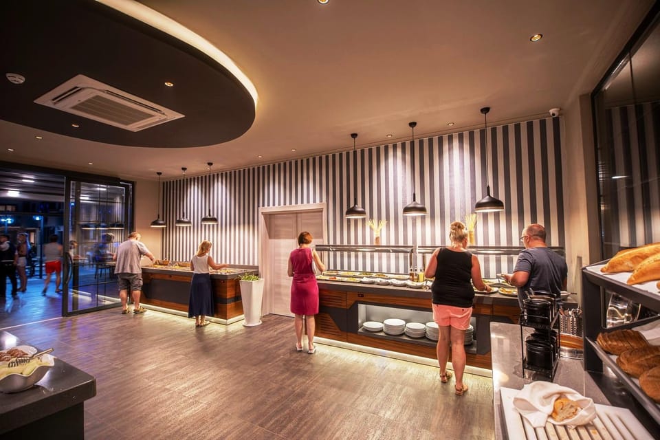 Restaurant/places to eat