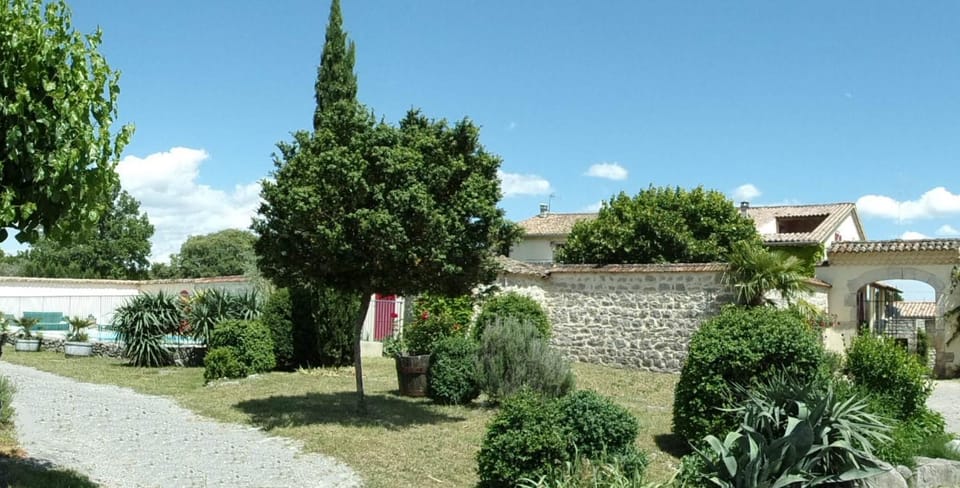 Facade/entrance, Garden