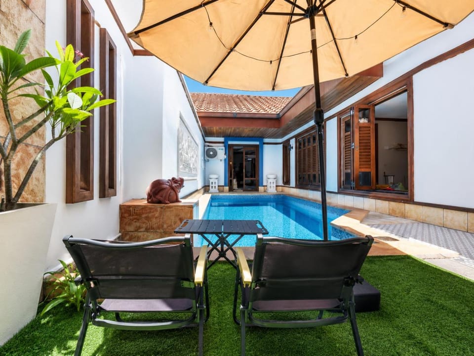 Balcony/Terrace, Swimming pool