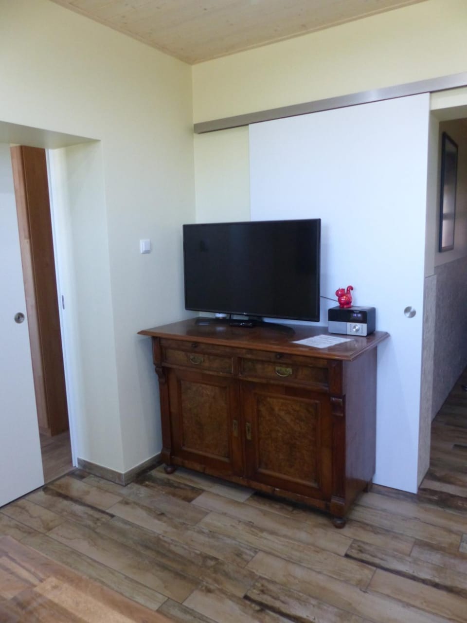 TV and multimedia, Living room, Photo of the whole room