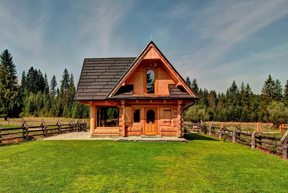Property building, Natural landscape, Garden, Garden view