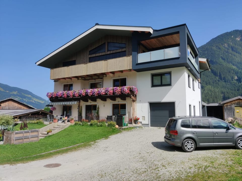 Property building, Natural landscape