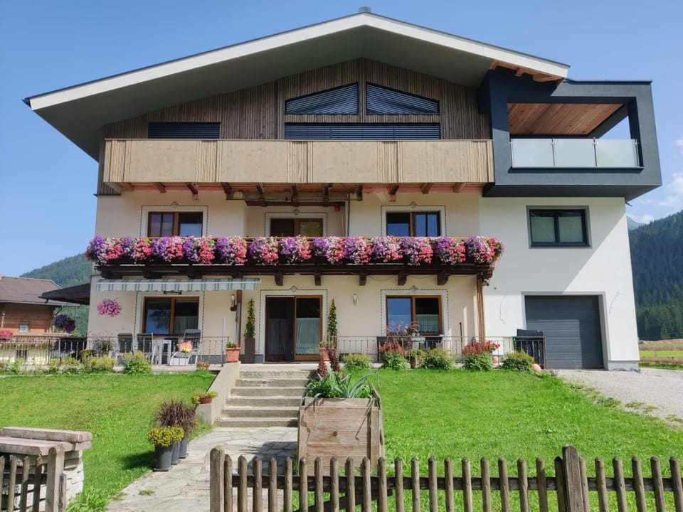 Property building, Natural landscape