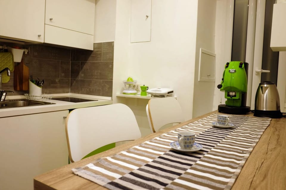 Coffee/tea facilities, Kitchen or kitchenette