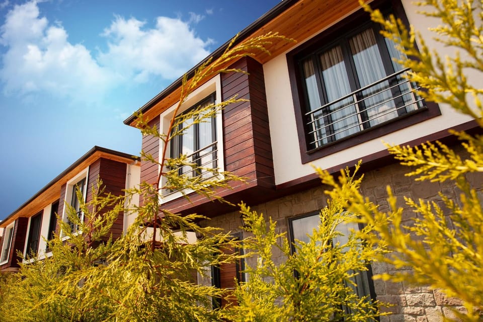 Property building, Garden view
