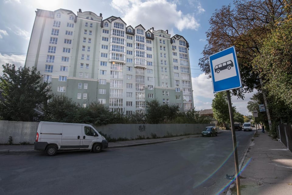 Property building, Facade/entrance, Neighbourhood, Street view