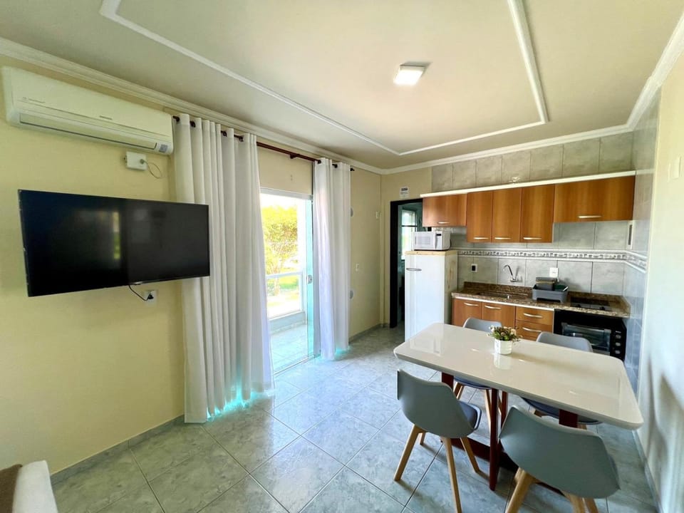 Estúdio Para Relaxar a 150 Metros da Praia - V2 Apartment in Bombinhas