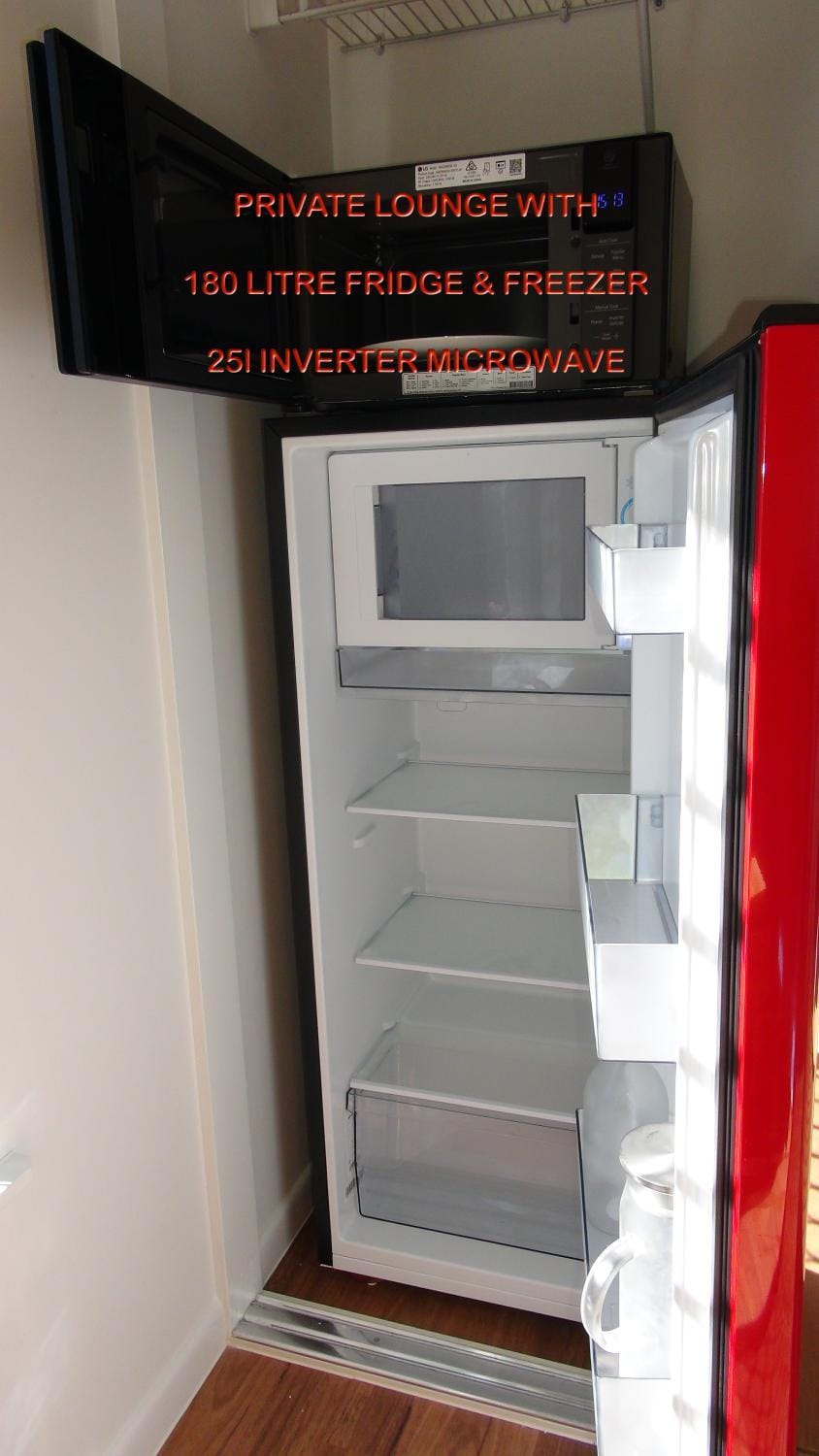 Beach Bliss, Private Bedroom, Private Lounge & Bathroom, plus Netflix, Wifi Vacation rental in Cairns