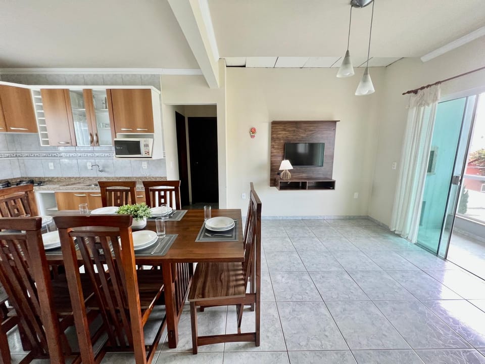 Desfrute de Mariscal a 150 M da Praia - V6 Apartment in Bombinhas
