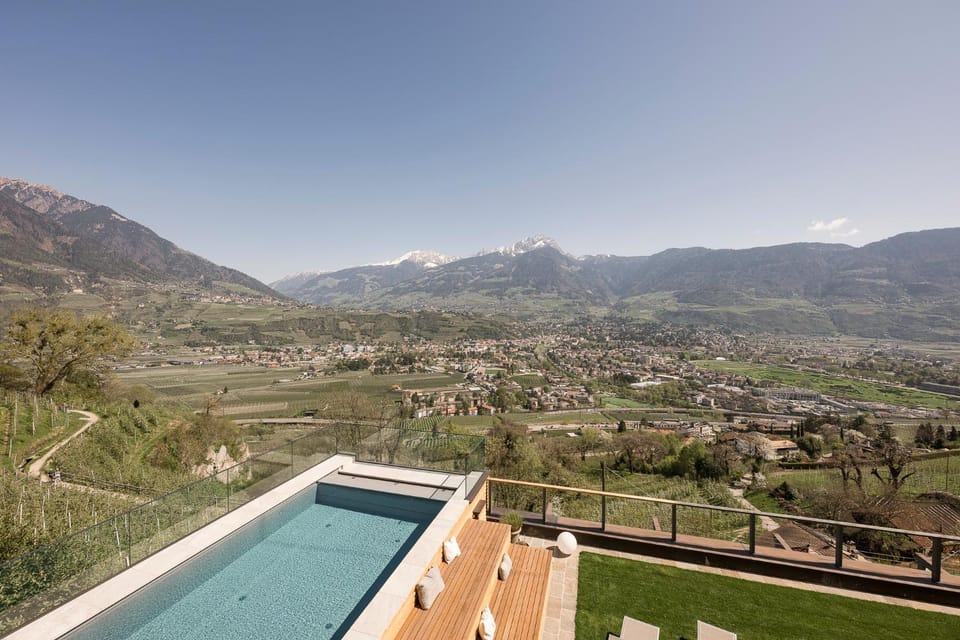 View (from property/room), City view, Mountain view, Pool view, Swimming pool