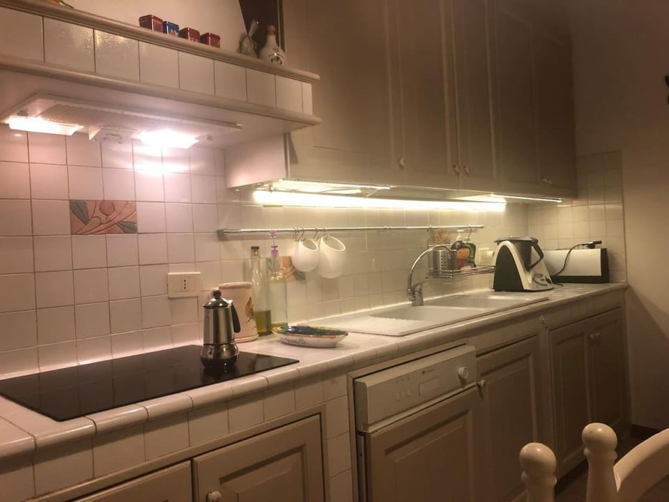 Coffee/tea facilities, Kitchen or kitchenette, pet friendly, stove, toaster