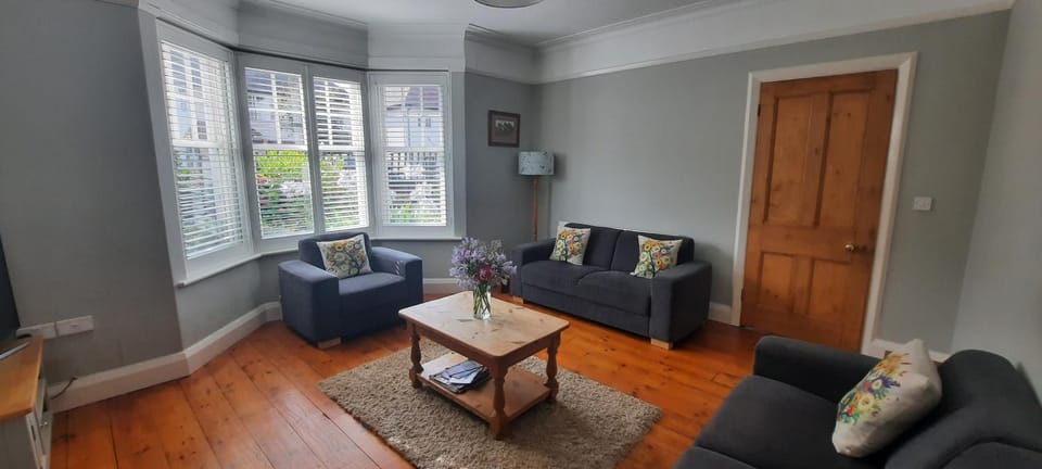 Dumble Cottage House in Minehead