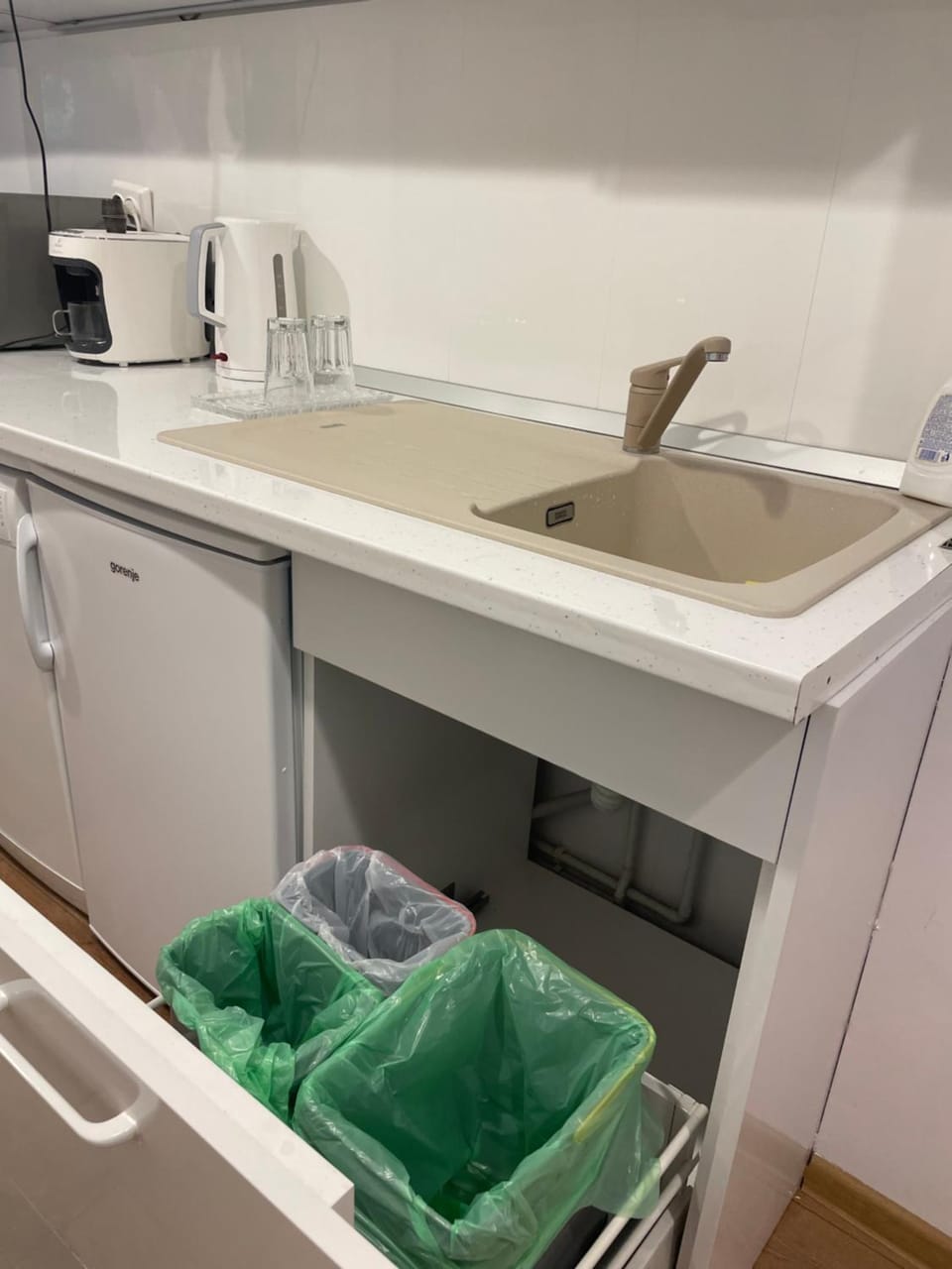 Kitchen or kitchenette, kitchen