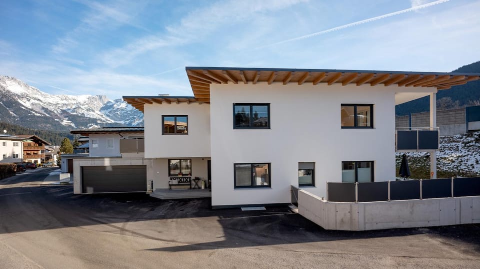 Property building, Day