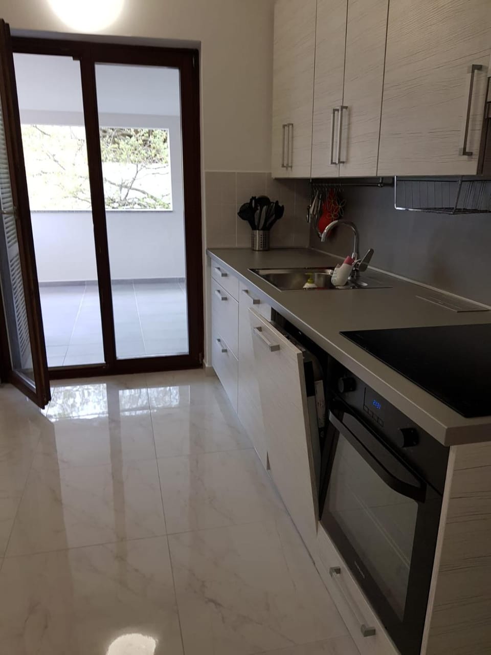 Kitchen or kitchenette, Living room