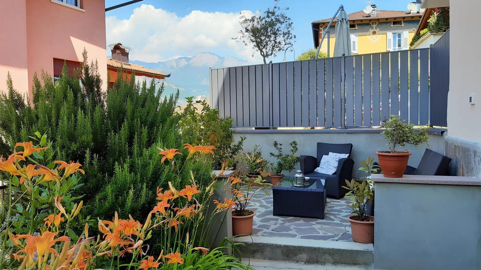 Property building, Patio, Garden