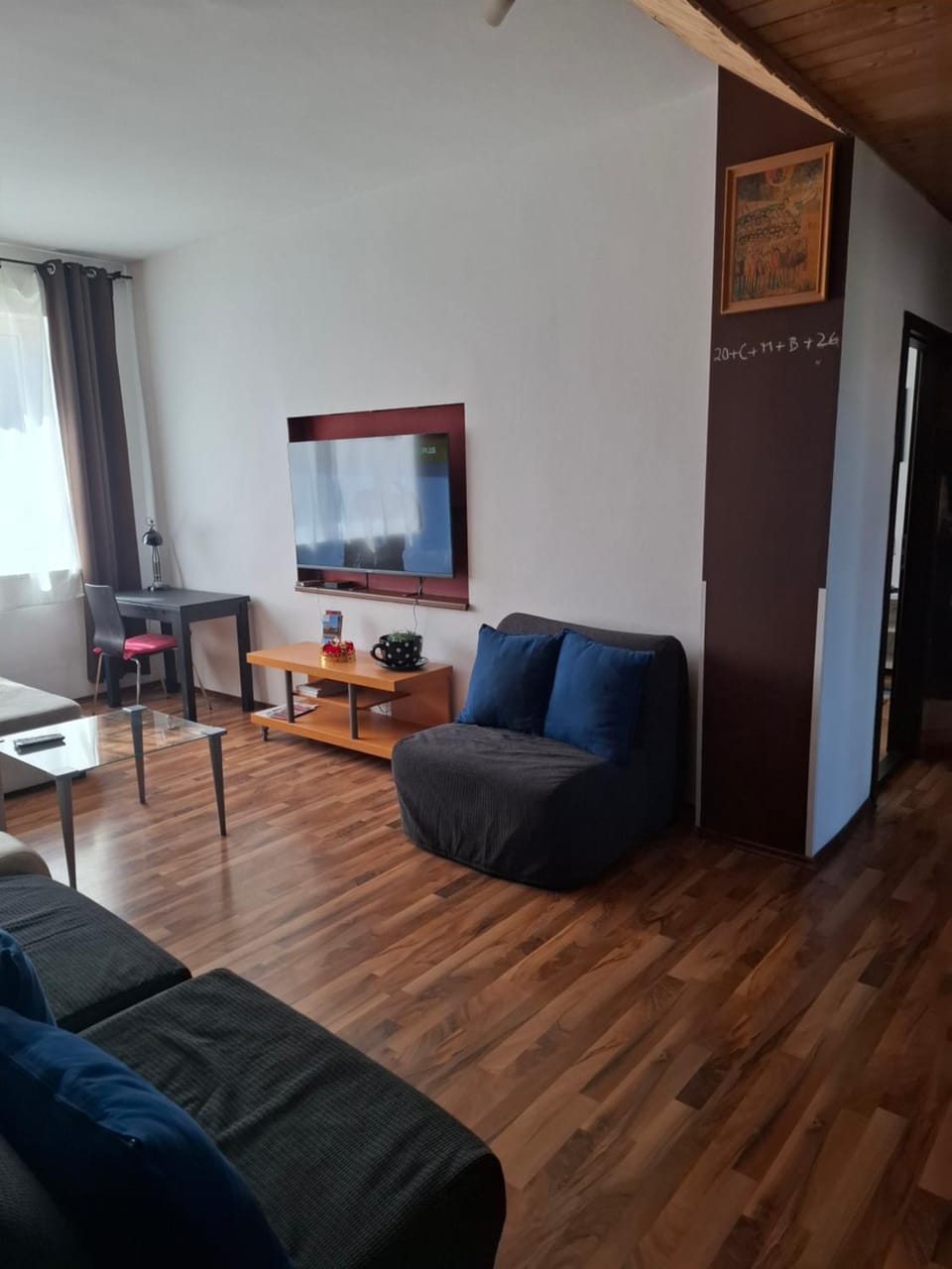 TV and multimedia, Living room, Seating area