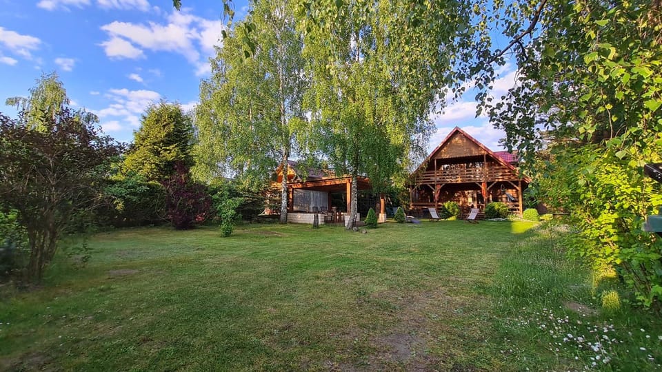 Property building, Spring, Day, Natural landscape, Garden, Garden view