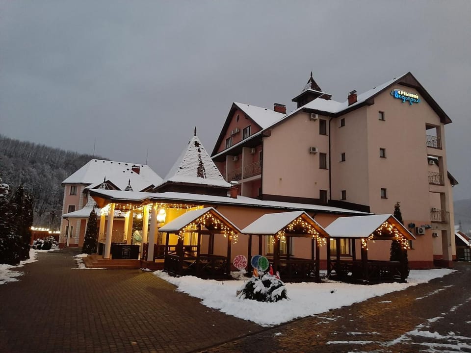 Property building, Winter