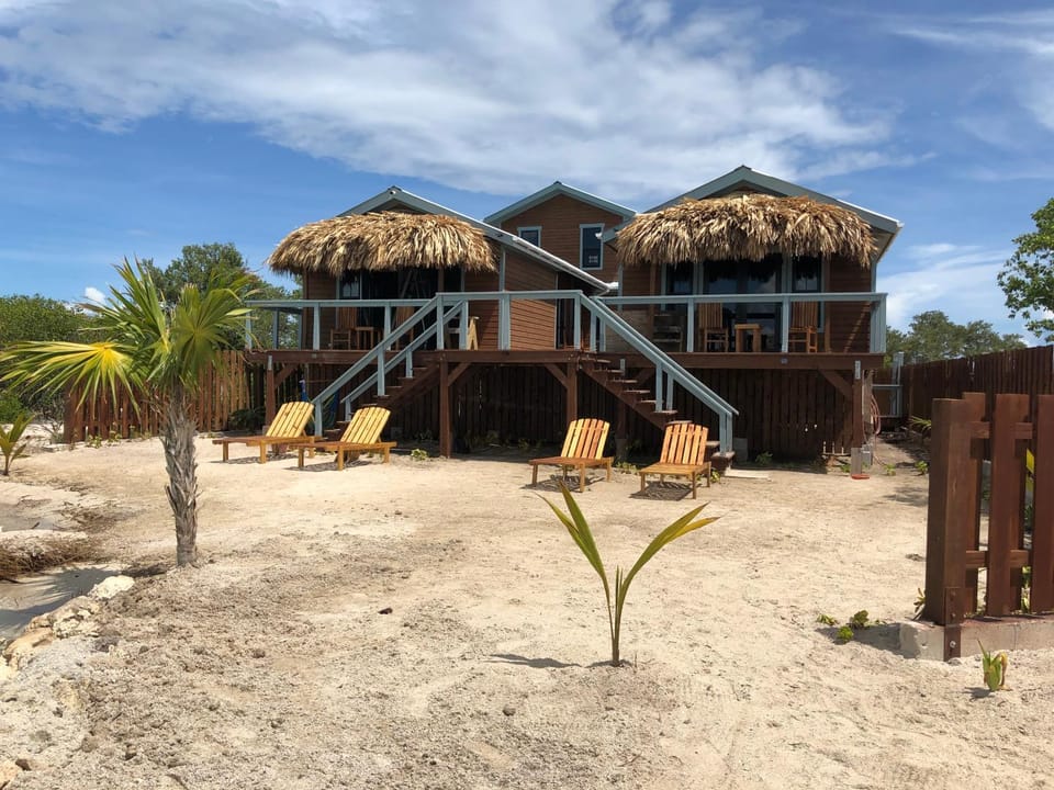 Facade/entrance, Beach