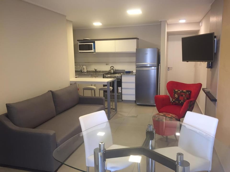 Photo of the whole room, Dining area, kitchen