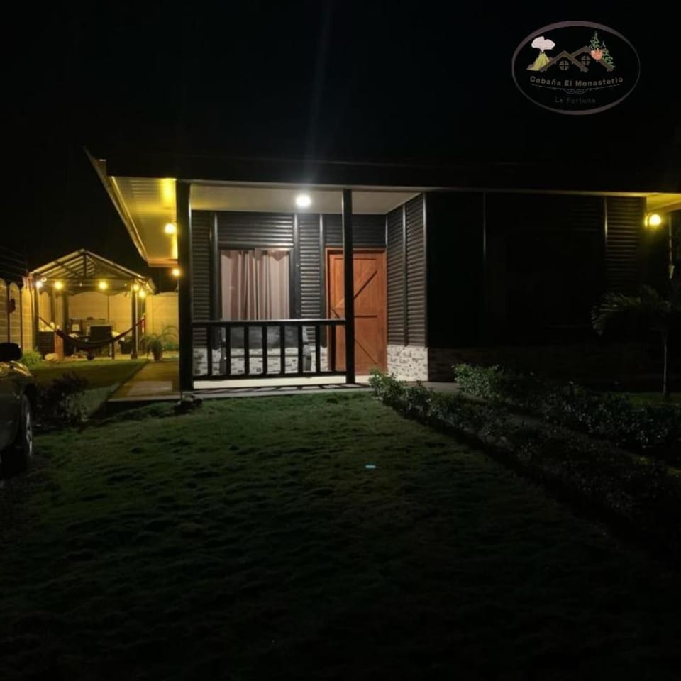 Cabaña El Monasterio Apartment in Alajuela Province