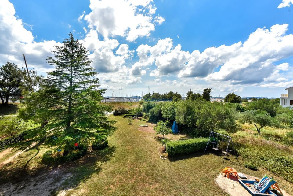 Garden, Sea view, Inner courtyard view