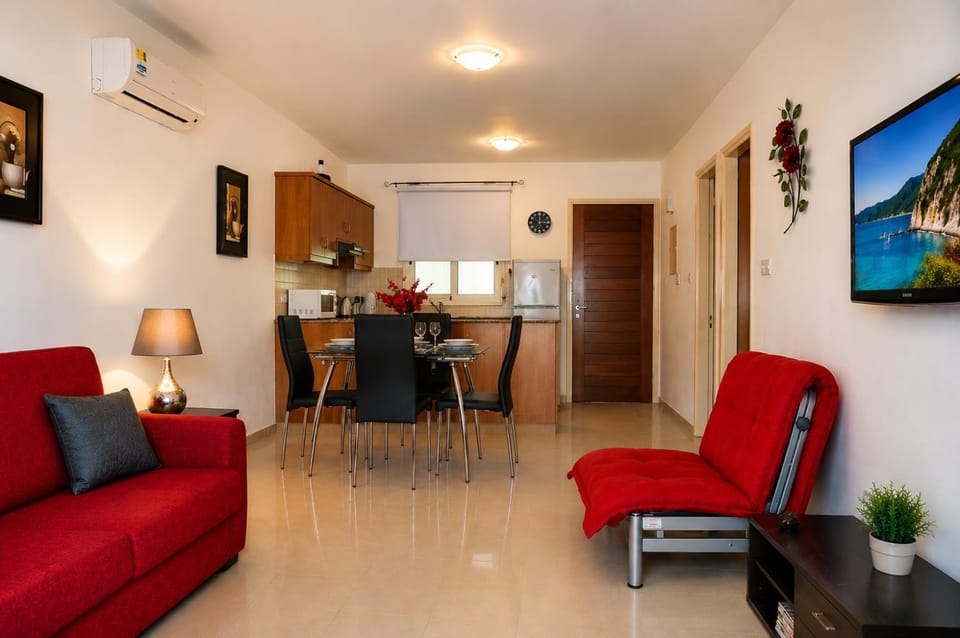 TV and multimedia, Living room, Dining area, internet, air conditioner