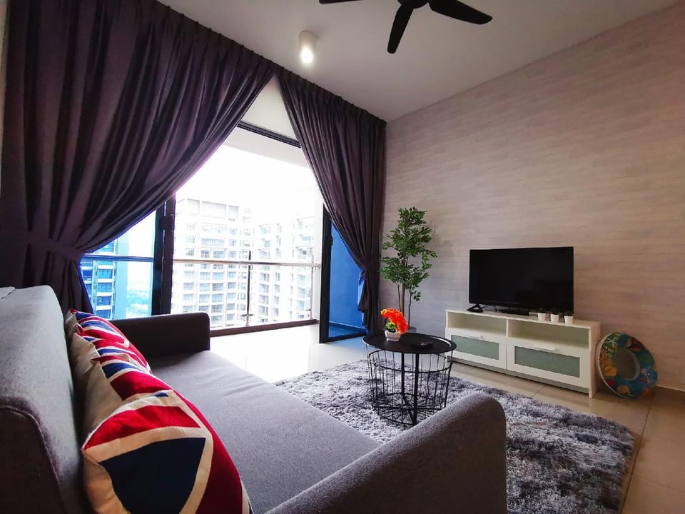 Communal lounge/ TV room, TV and multimedia, Living room, Seating area