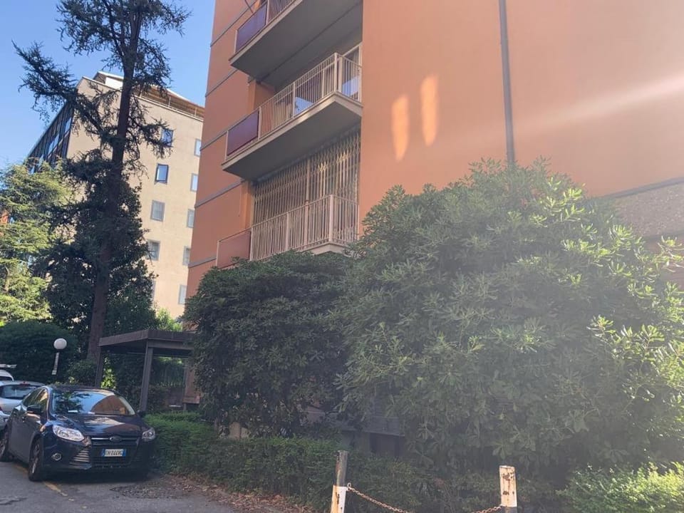whouse luxury universita' Bed and Breakfast in Bologna