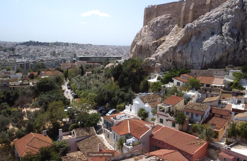 In the shadow of Acropolis Apartment in Plaka