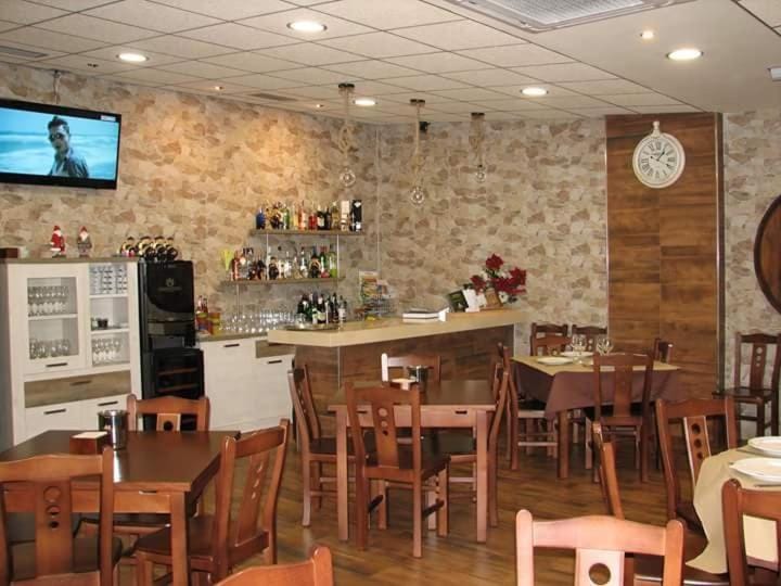 Lounge or bar
