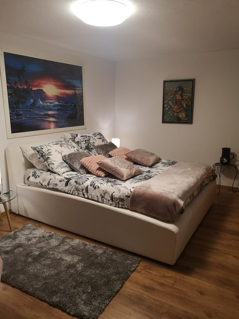 Bed, Bedroom