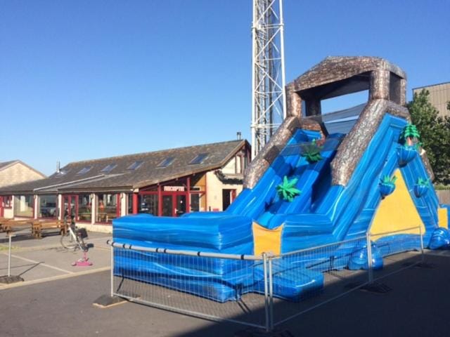 Camping Thalassa Belgische Kust Vakantiehuis Campground/ 
RV Resort in Bredene