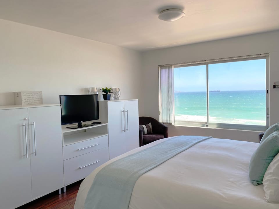 Studio on the Beach! Apartment in Cape Town