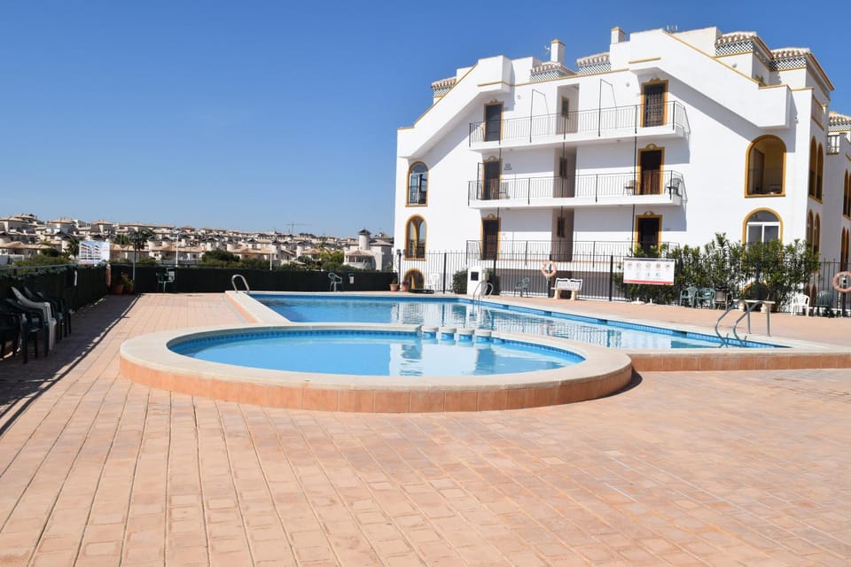 Molino Blanco Apartment 13 - South Facing Apartment in Vega Baja del Segura