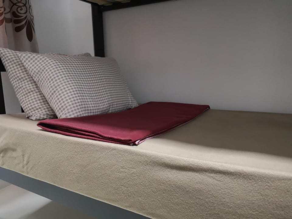 Burnham Hill Condominium by KF Apartment in Baguio