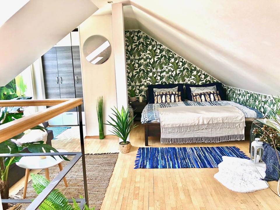 Duplex with quite terrace on Wenceslas sq. Apartment in Prague