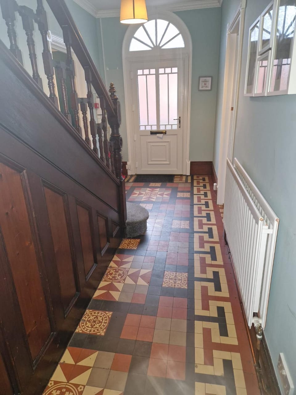 Hereford - Falcon House - Spacious 5 Bedroom House With Games Room - Sleeps 14 Guests - Great Property For Family & Friends Gathering Together - Hosted by RENTMYHOUSE Apartment in Hereford