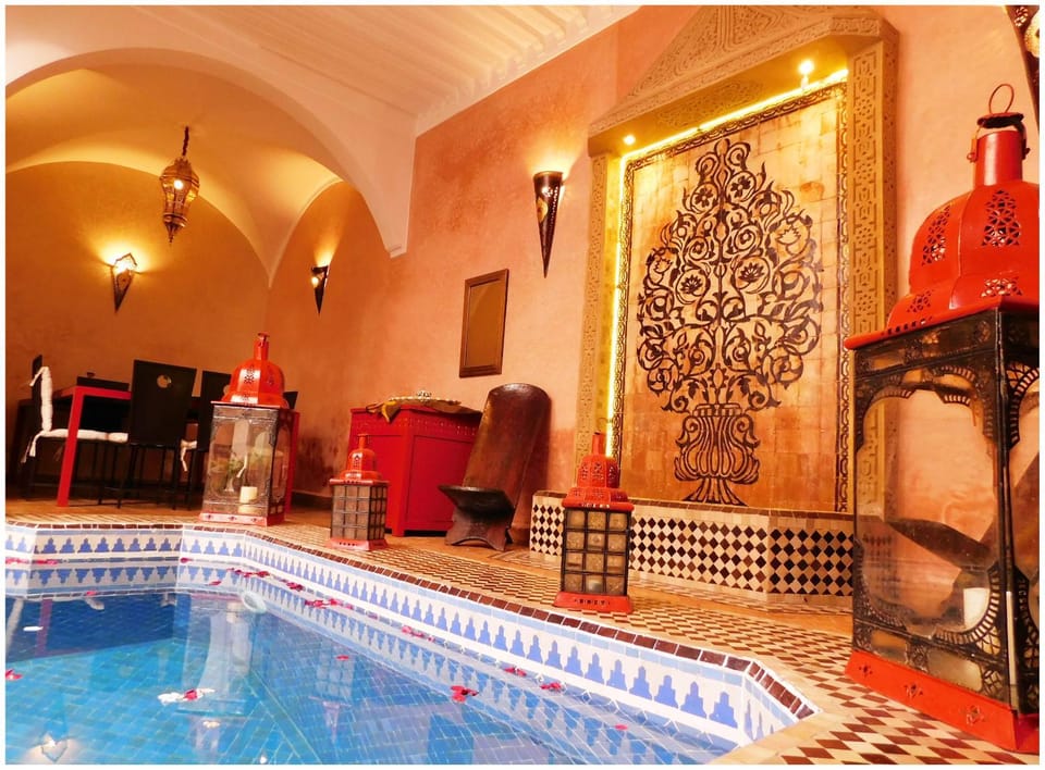 Swimming pool