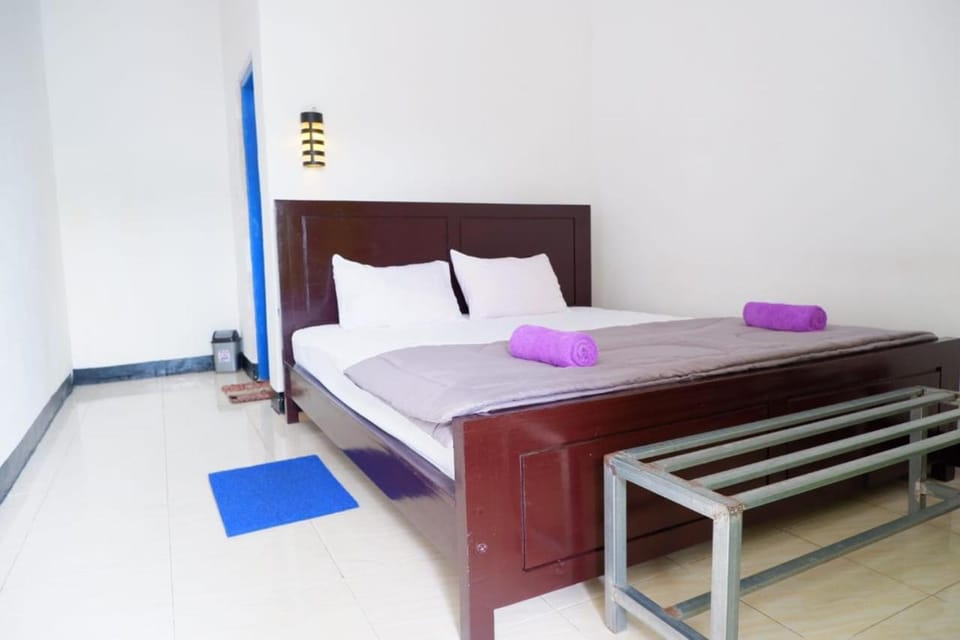 Family Guest House Moni Bed and Breakfast in Indonesia