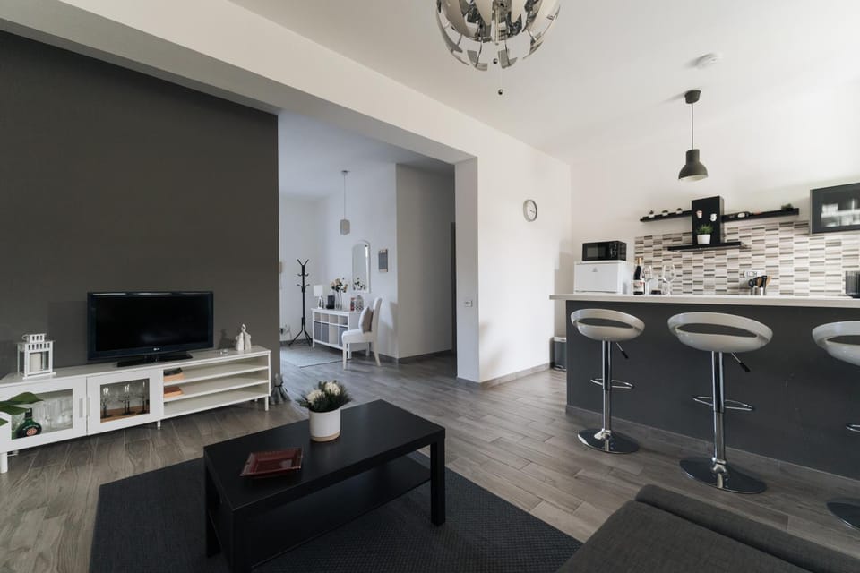 Grey's Apartment House in Catania