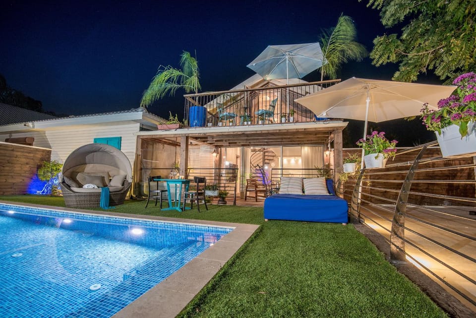 Property building, Swimming pool