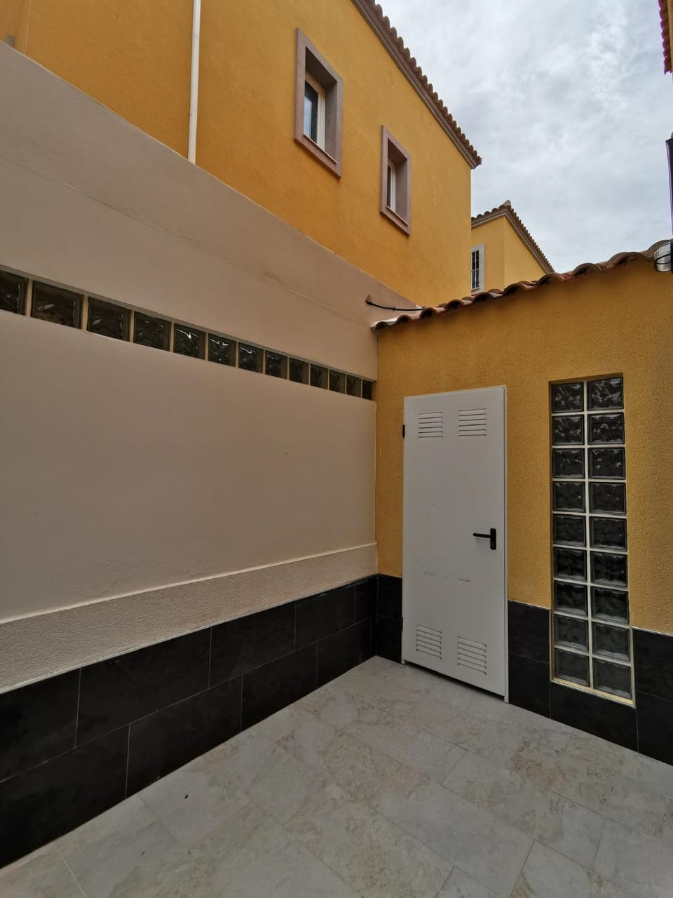 Property building, laundry