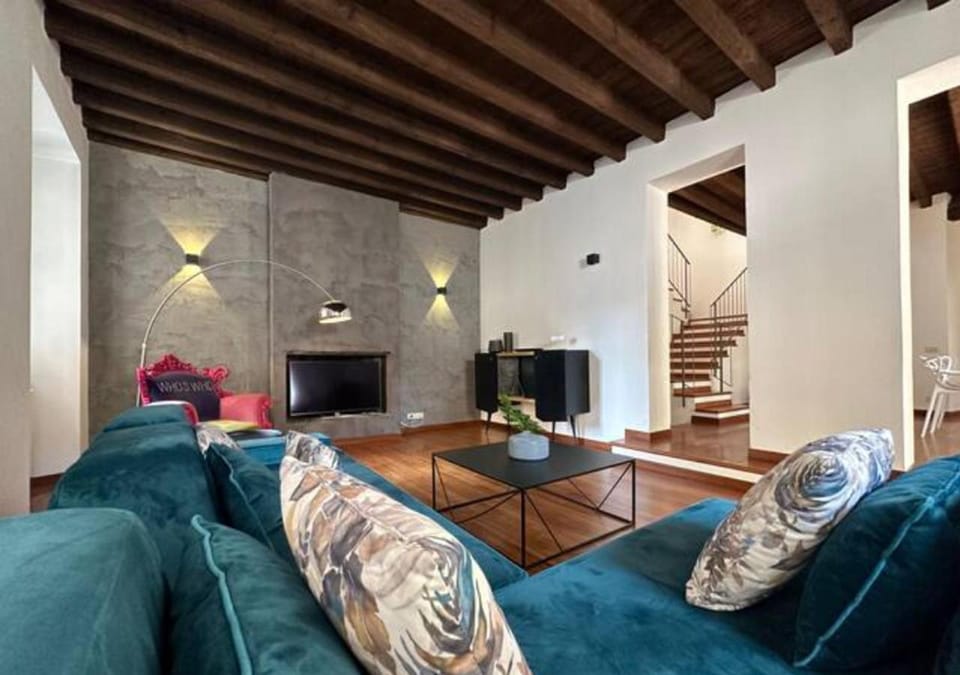 Villa Magnolia House in Como