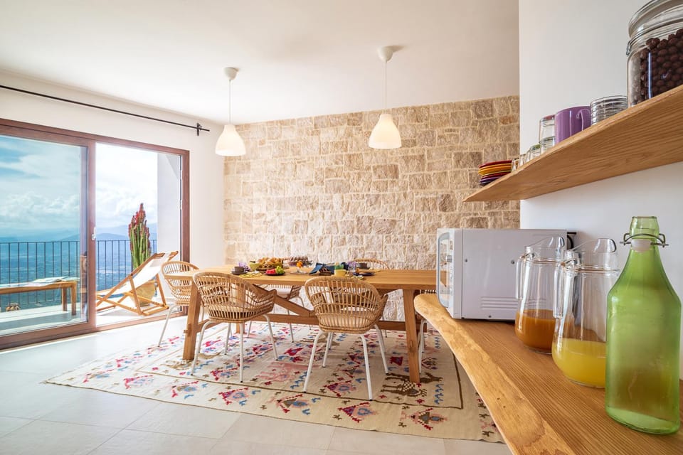 Communal lounge/ TV room, Kitchen or kitchenette, Lobby or reception, Buffet breakfast, Italian breakfast