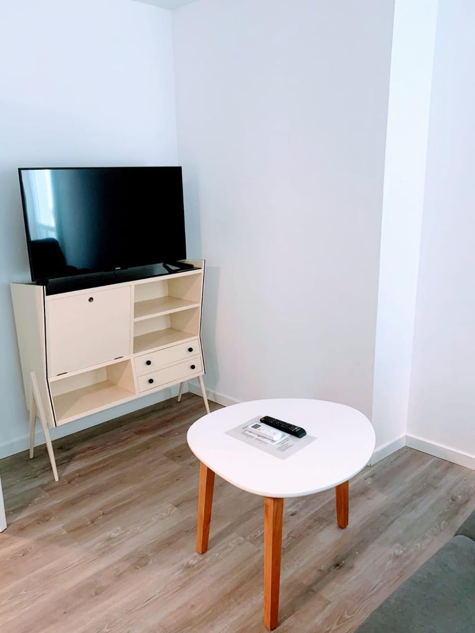 Communal lounge/ TV room, TV and multimedia, Living room, Evening entertainment