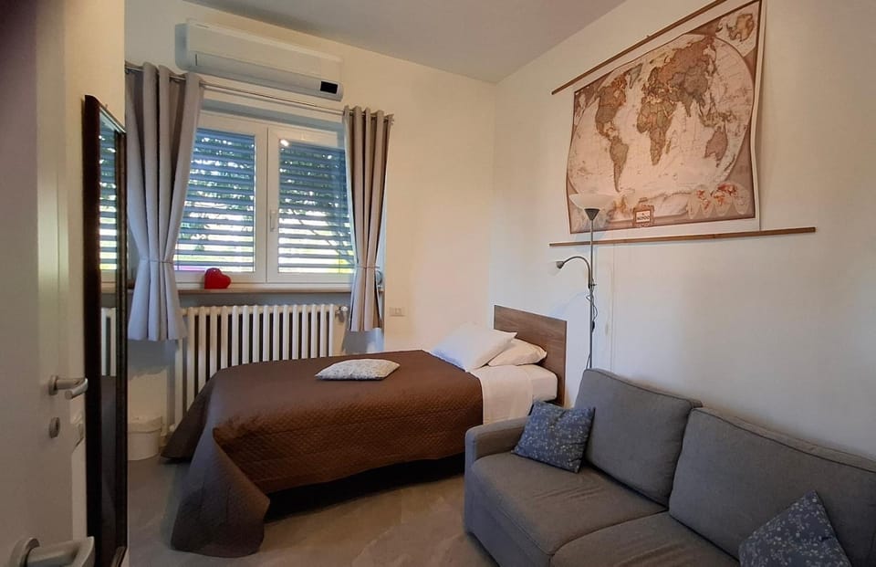 Shower, Bed, Natural landscape, Garden, Garden, Bathroom, Coffee/tea facilities, Photo of the whole room, Bedroom, Parking, hair dryier, heating, heating, internet, towels, air conditioner, air conditioner